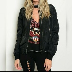 👑LAST 1👑🍁SALE🌿🍁BLACK BOMBER JACKET🍁Medium-only